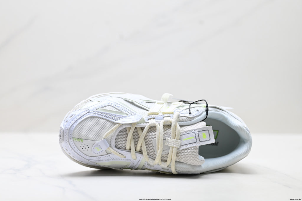New Balance U1906AE-BMB Retro Dad Sneaker U1906AE-BMB