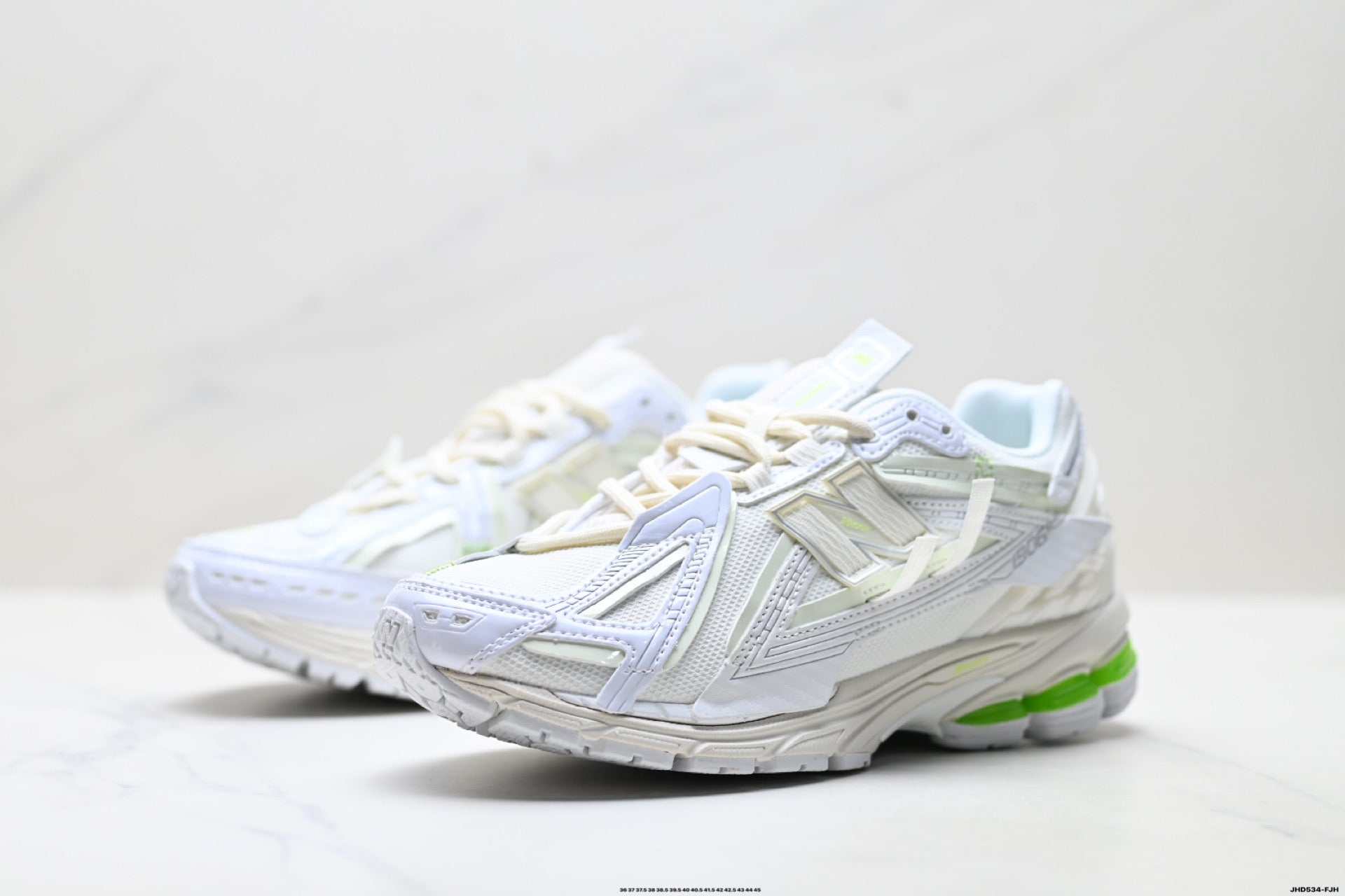 New Balance U1906AE-BMB Retro Dad Sneaker U1906AE-BMB