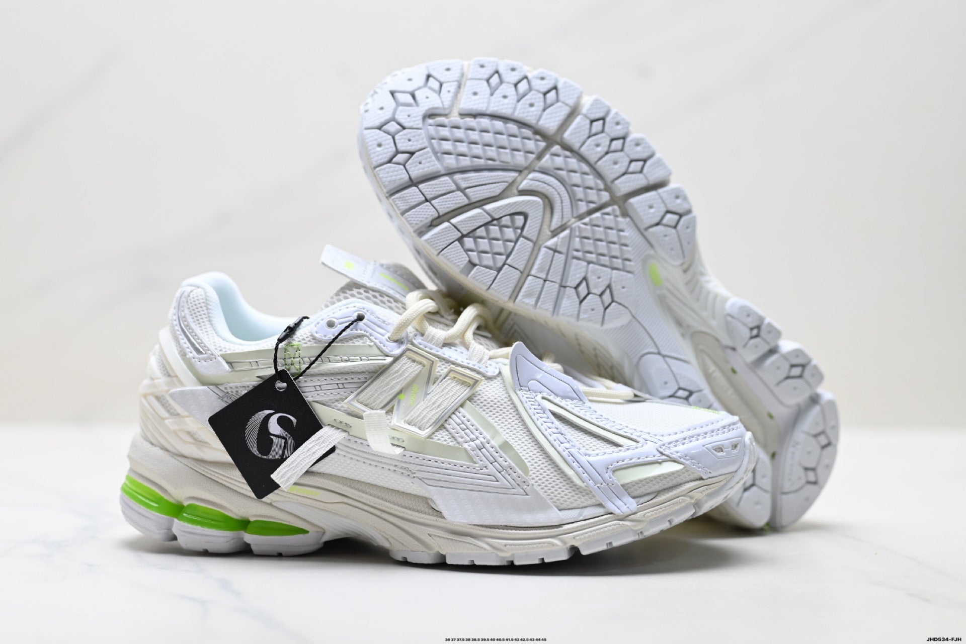 New Balance U1906AE-BMB Retro Dad Sneaker U1906AE-BMB
