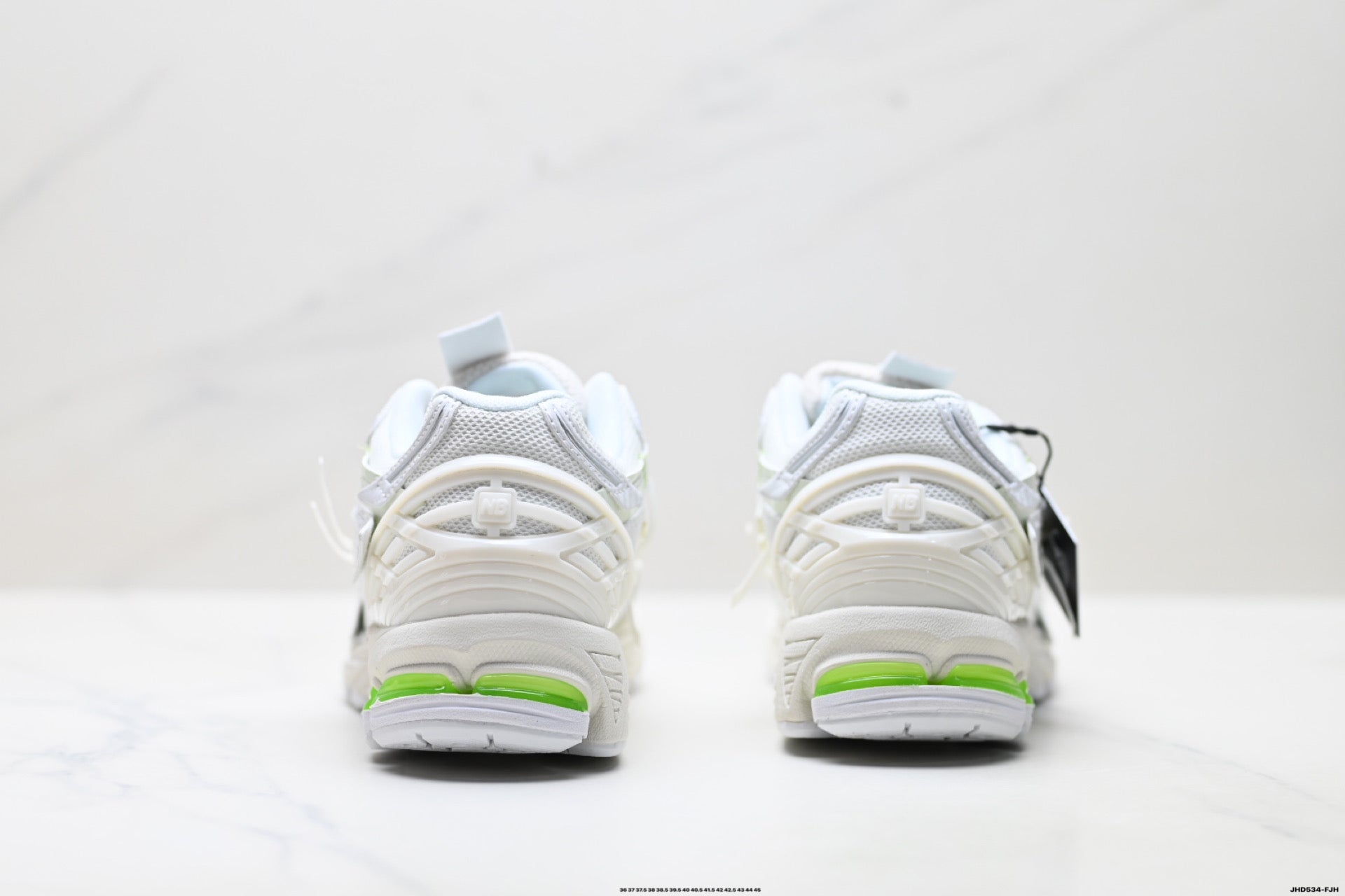 New Balance U1906AE-BMB Retro Dad Sneaker U1906AE-BMB