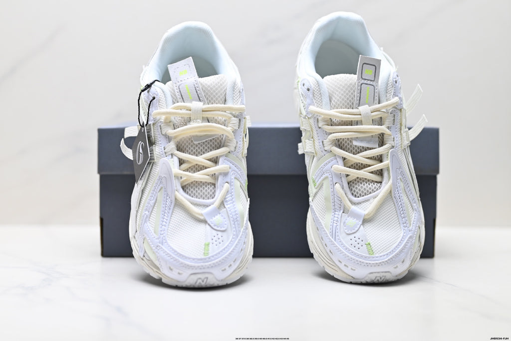 New Balance U1906AE-BMB Retro Dad Sneaker U1906AE-BMB
