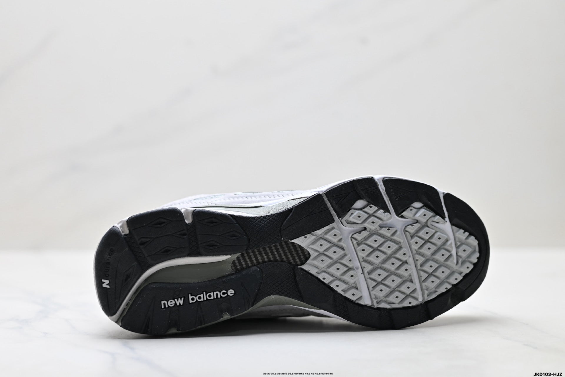 New Balance 990v3 Retro Mesh & Pigskin Low-Top Sneaker M990GY3