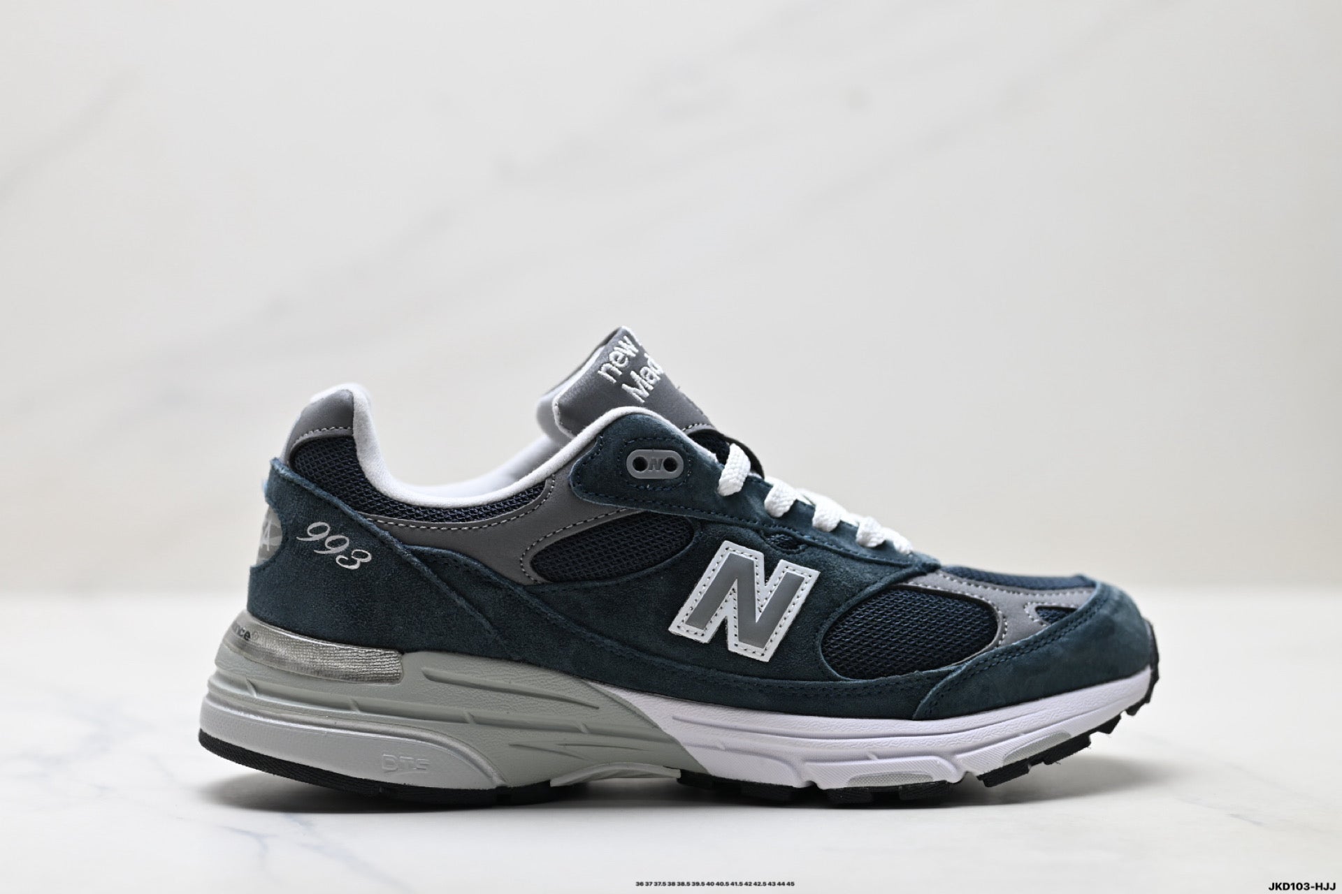 New Balance MR993 Made in USA Retro Dad Sneaker U993NV-B