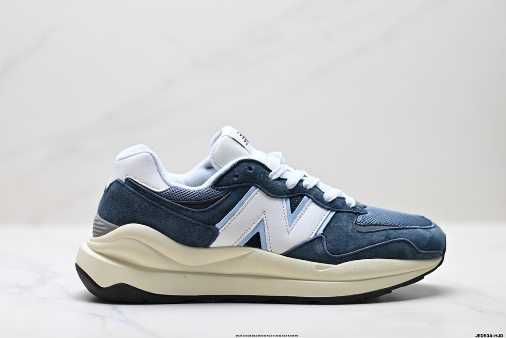 New Balance 5740 Low-Top Cushioned Retro Sneaker M5740VLB