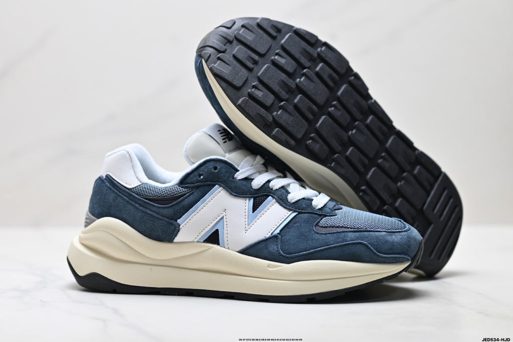 New Balance 5740 Low-Top Cushioned Retro Sneaker M5740VLB