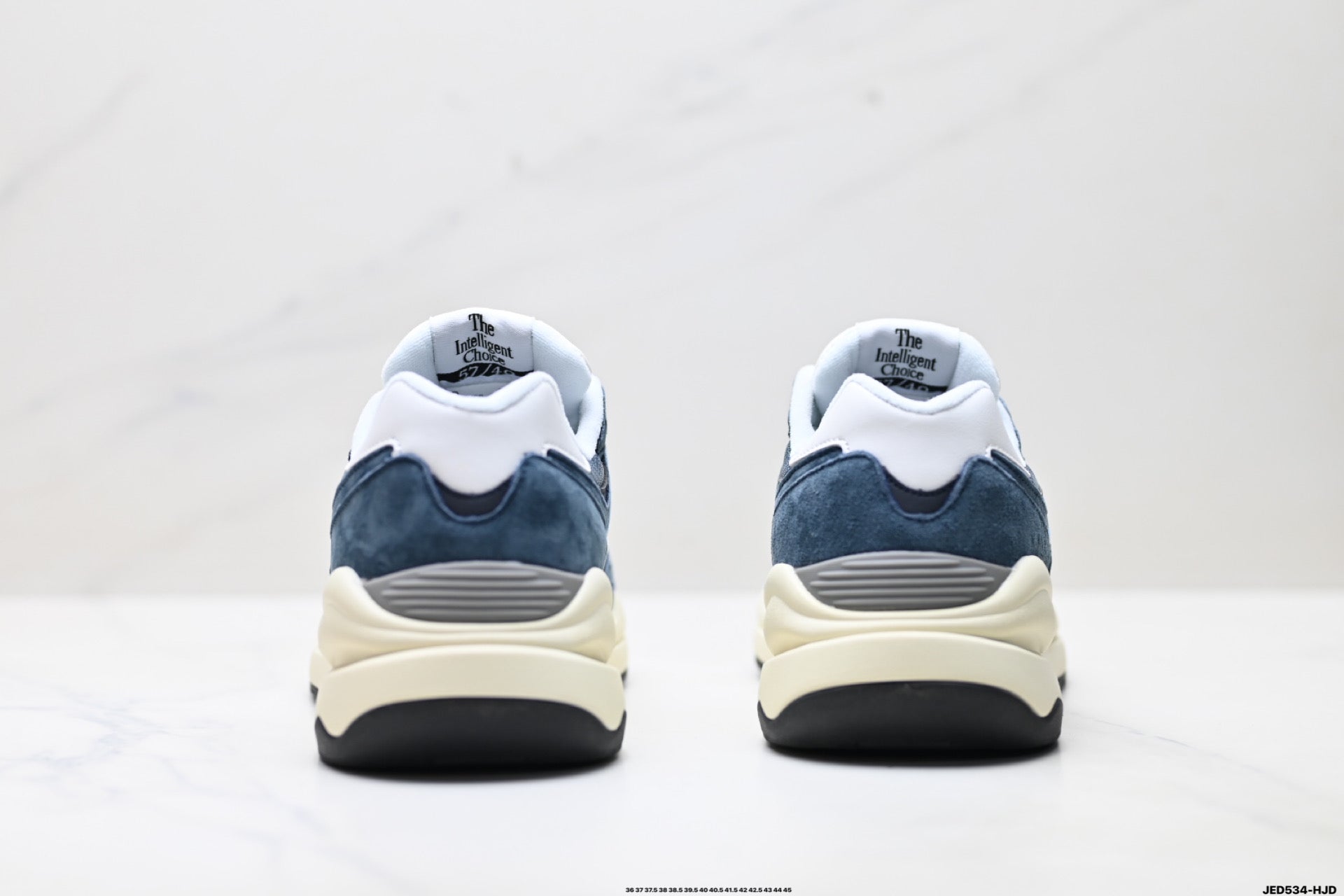 New Balance 5740 Low-Top Cushioned Retro Sneaker M5740VLB