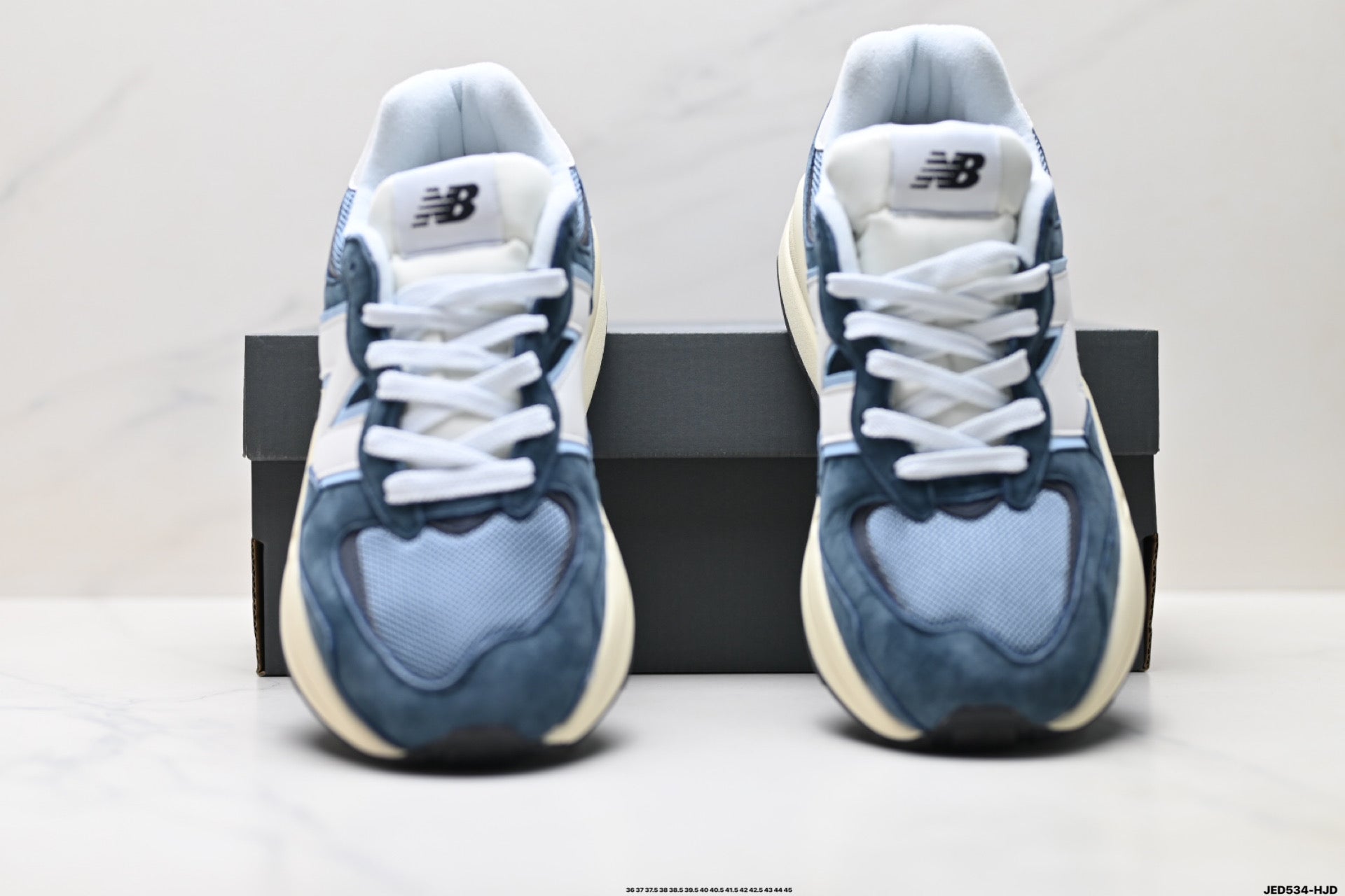 New Balance 5740 Low-Top Cushioned Retro Sneaker M5740VLB