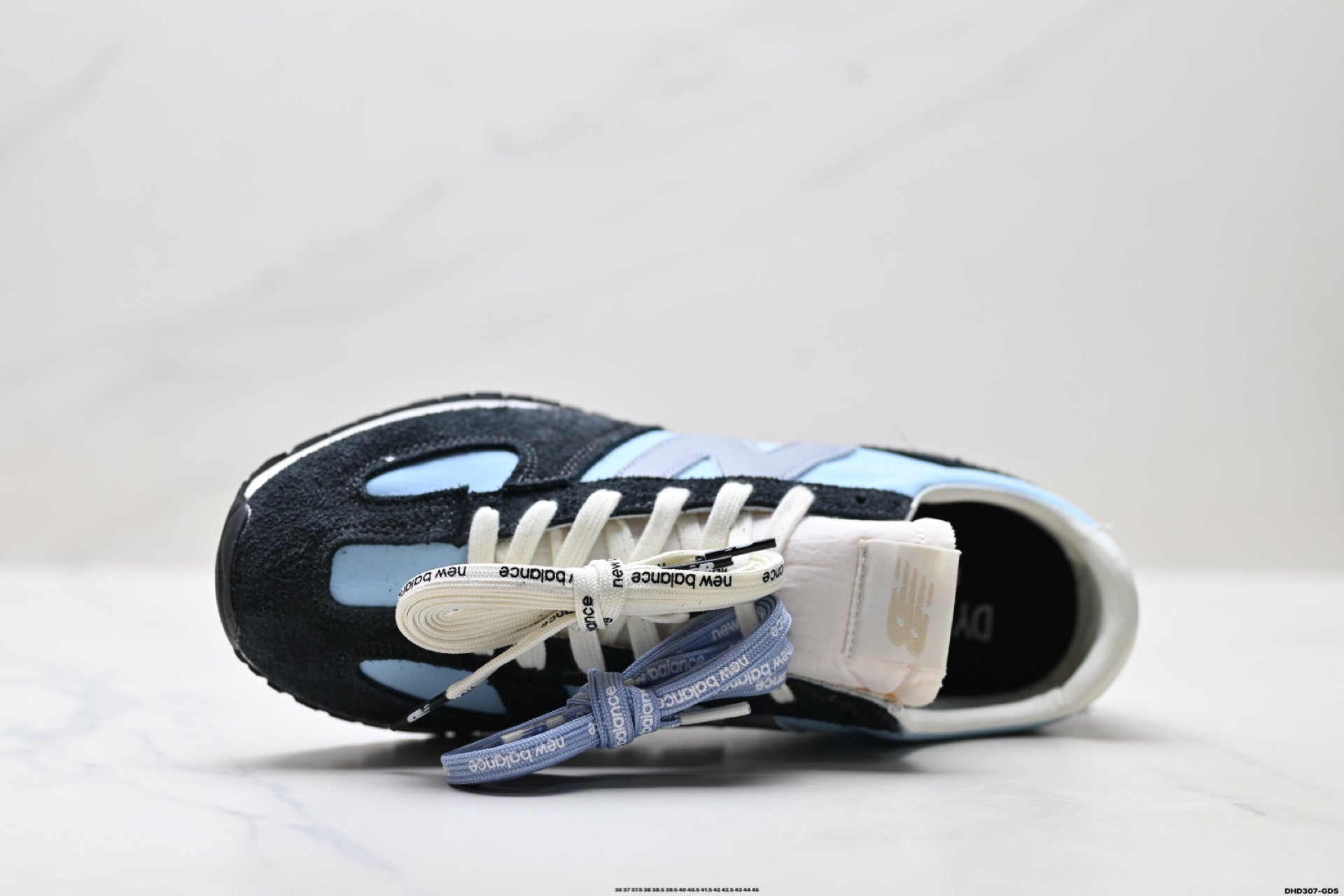 New Balance 471 Retro Low-Top Lifestyle Sneaker U471AB