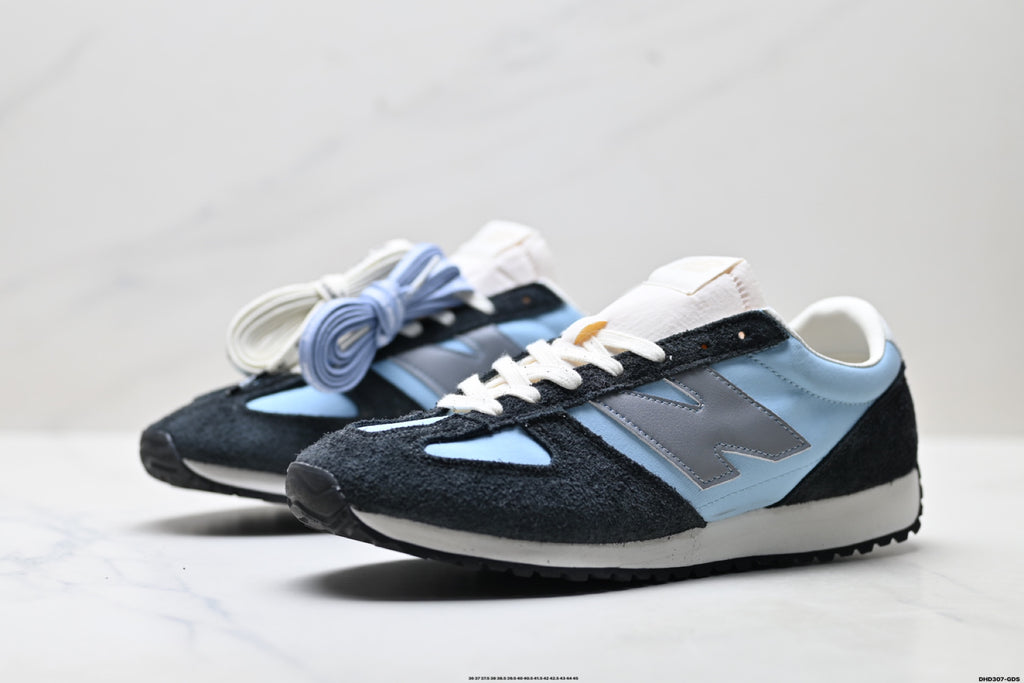 New Balance 471 Retro Low-Top Lifestyle Sneaker U471AB
