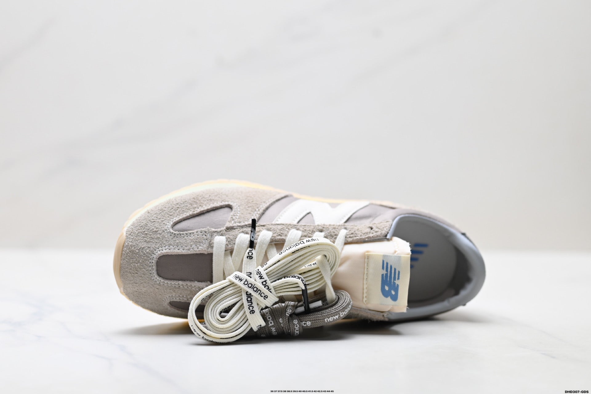 New Balance 471 Retro Low-Top Lifestyle Sneaker NBP7FS459G-15