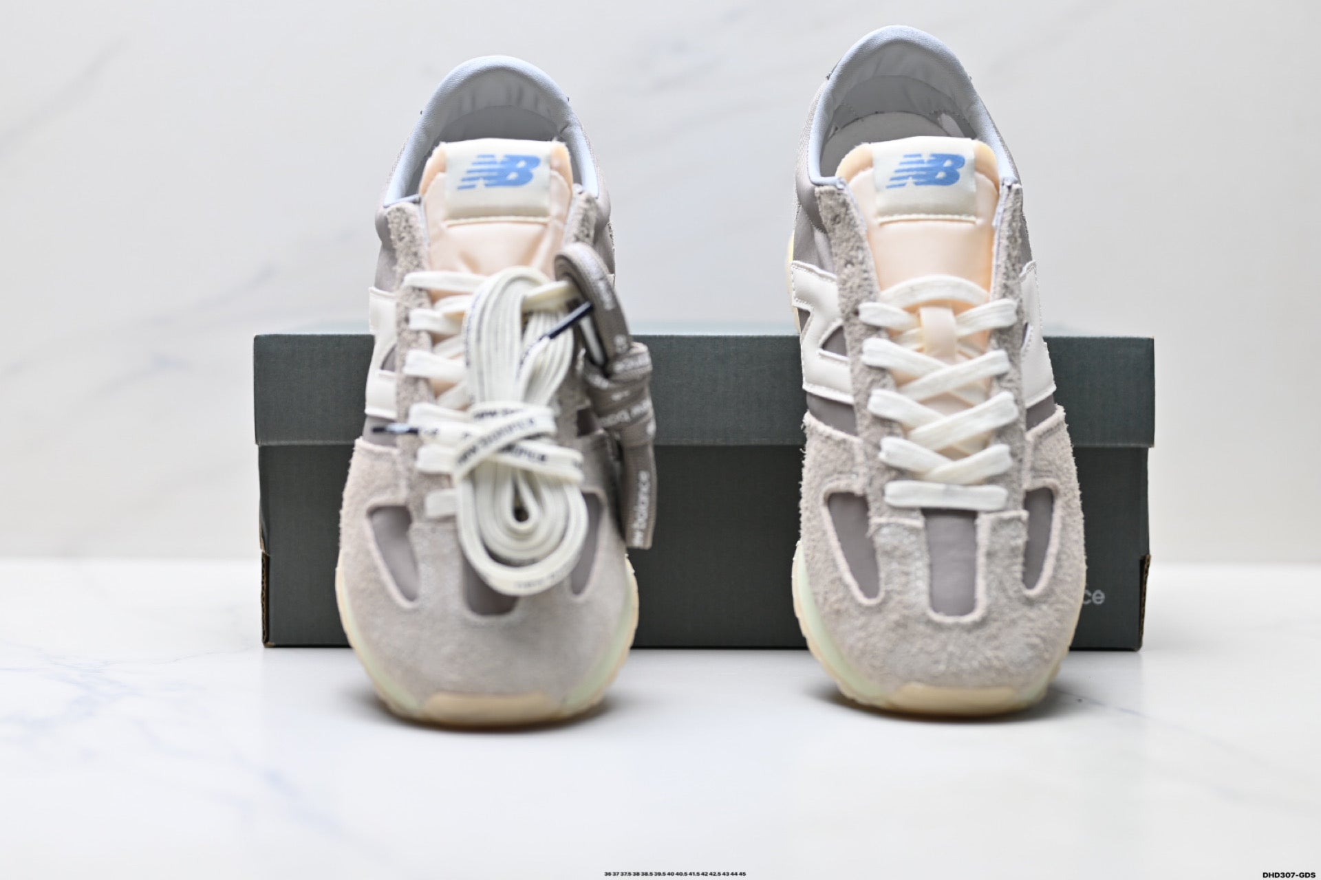 New Balance 471 Retro Low-Top Lifestyle Sneaker NBP7FS459G-15