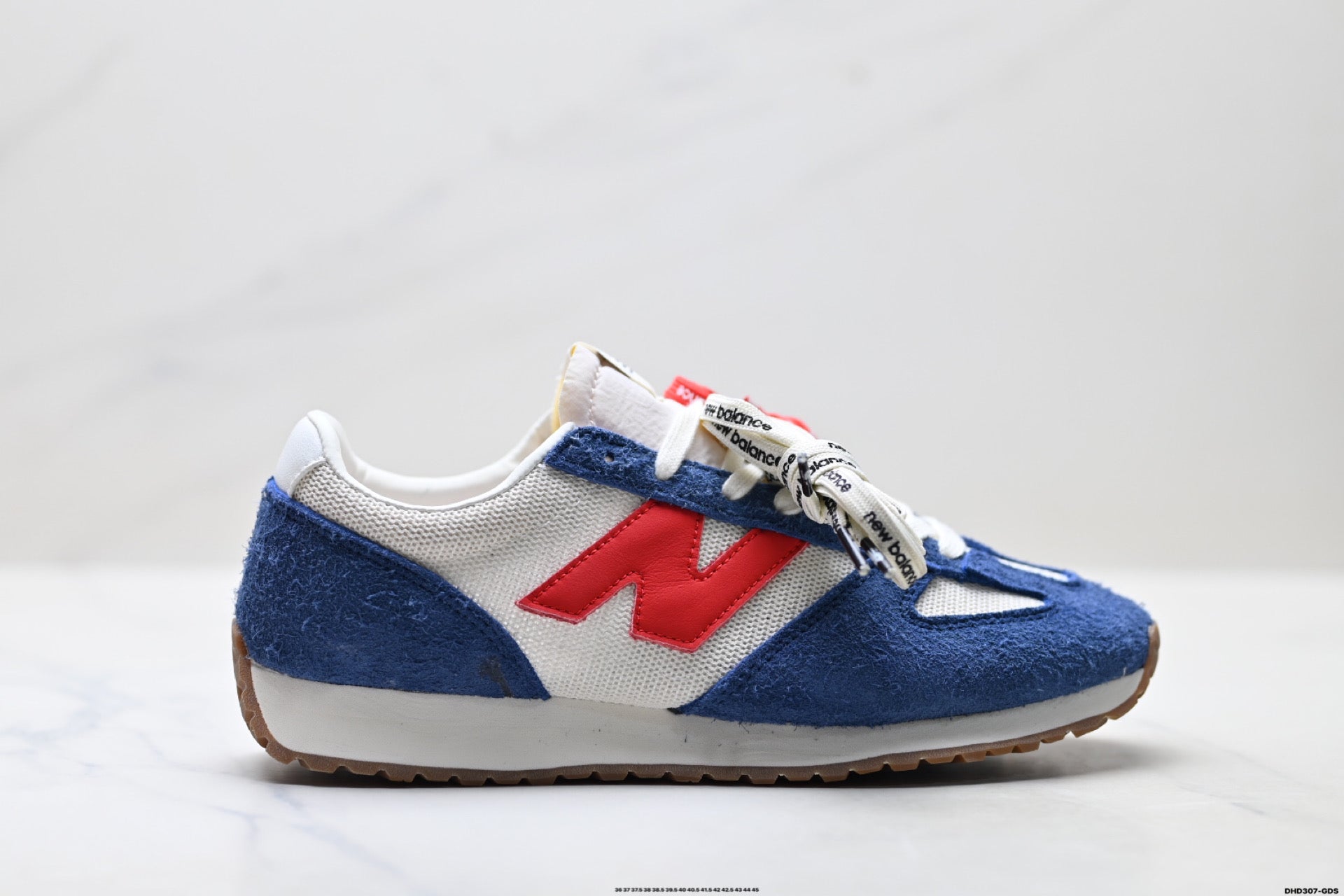 New Balance 471 Retro Low-Top Lifestyle Sneaker U471AK