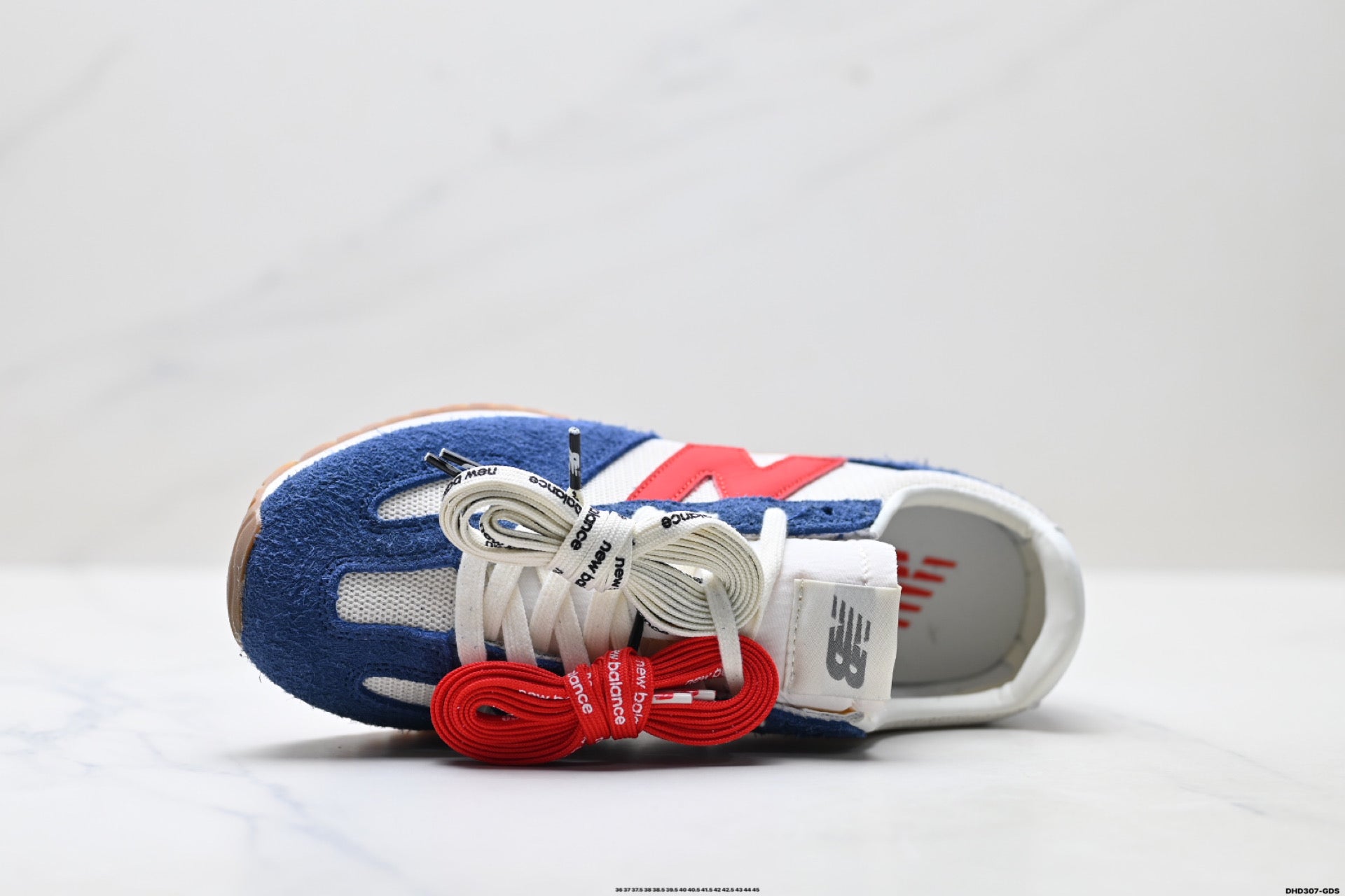 New Balance 471 Retro Low-Top Lifestyle Sneaker U471AK