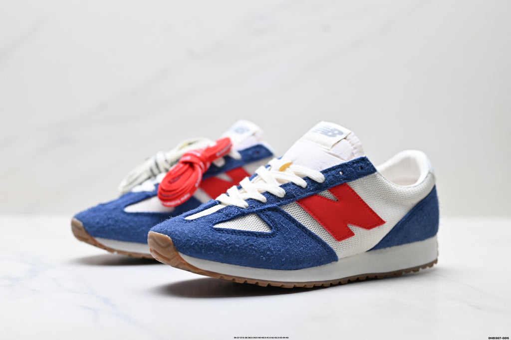 New Balance 471 Retro Low-Top Lifestyle Sneaker U471AK