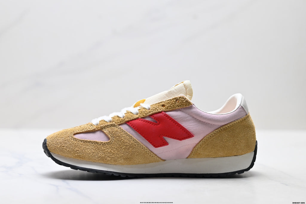 New Balance 471 Retro Low-Top Lifestyle Sneaker U471AC