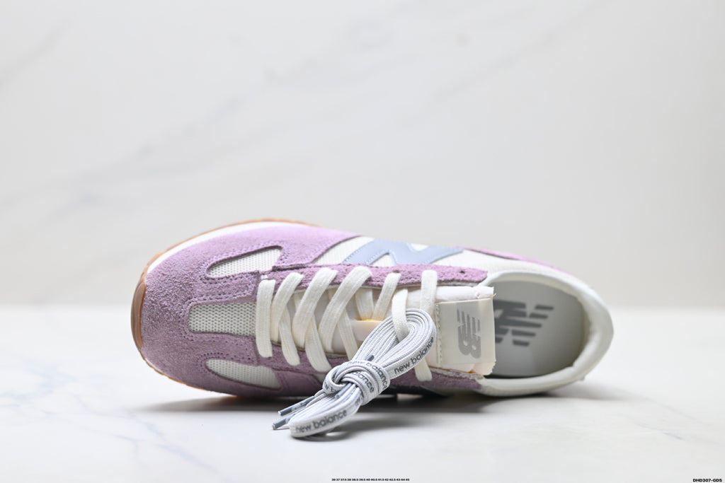 New Balance 471 Retro Low-Top Lifestyle Sneaker U471AL