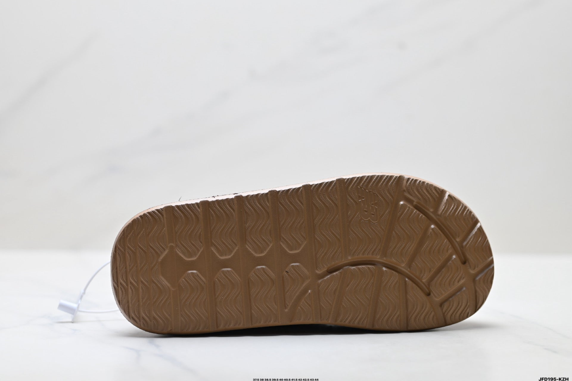 New Balance Rover Closed-Toe Slide Sandal SD2510BE