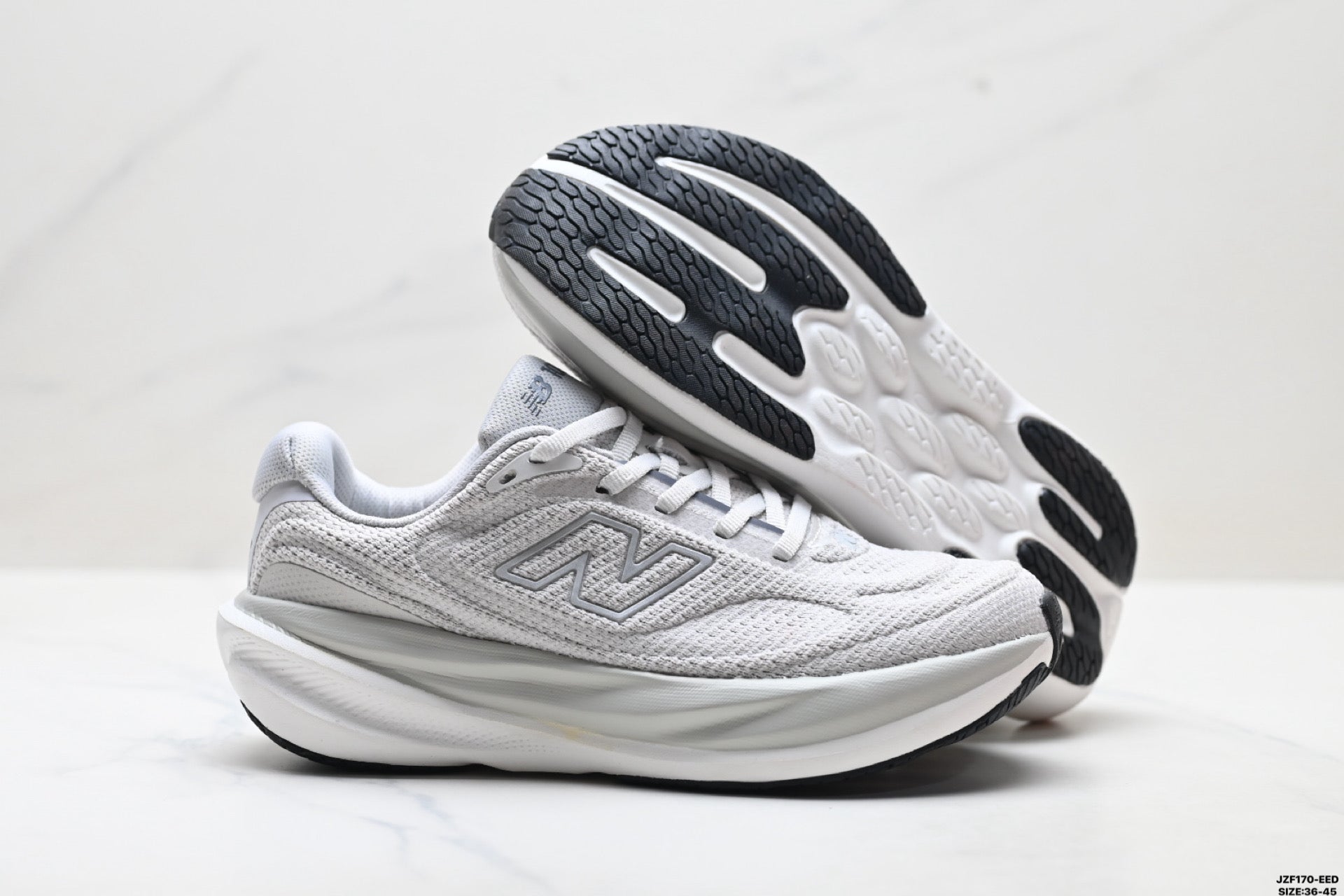 New Balance 1080 Low-Top Lightweight Marathon Running Shoe NB10809DL