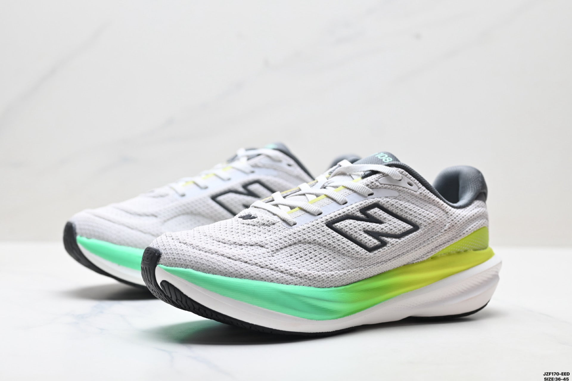 New Balance 1080 Low-Top Lightweight Marathon Running Shoe NB10809MP