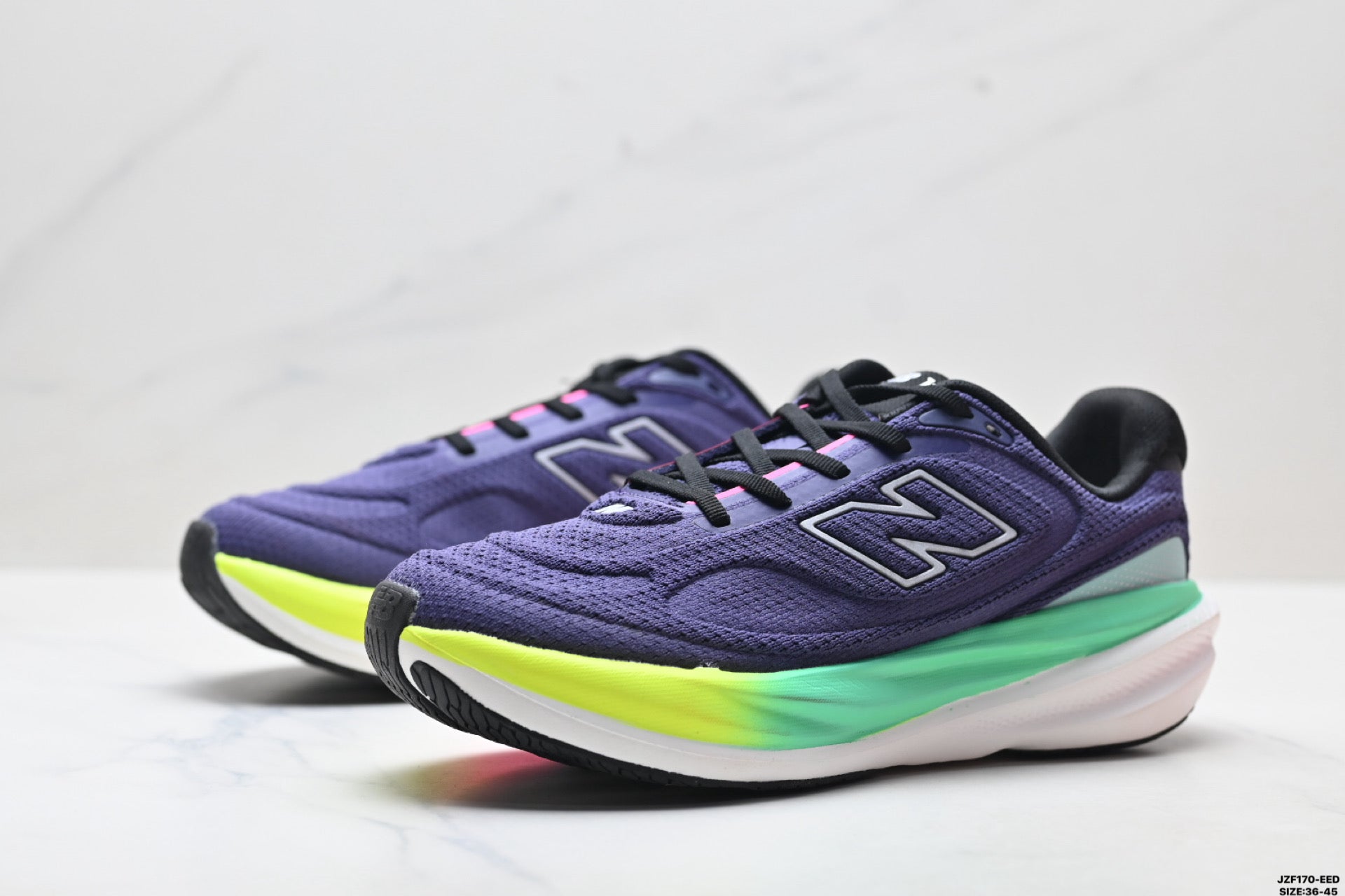 New Balance 1080 Low-Top Lightweight Marathon Running Shoe NB10806NR