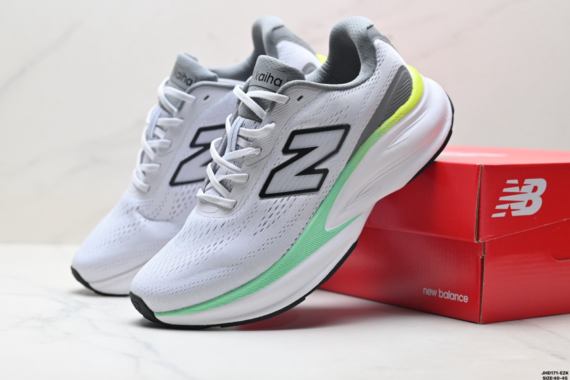 New Balance Fresh Foam Low-Top Marathon Running Shoe — Grey / White / Yellow MMOR68L
