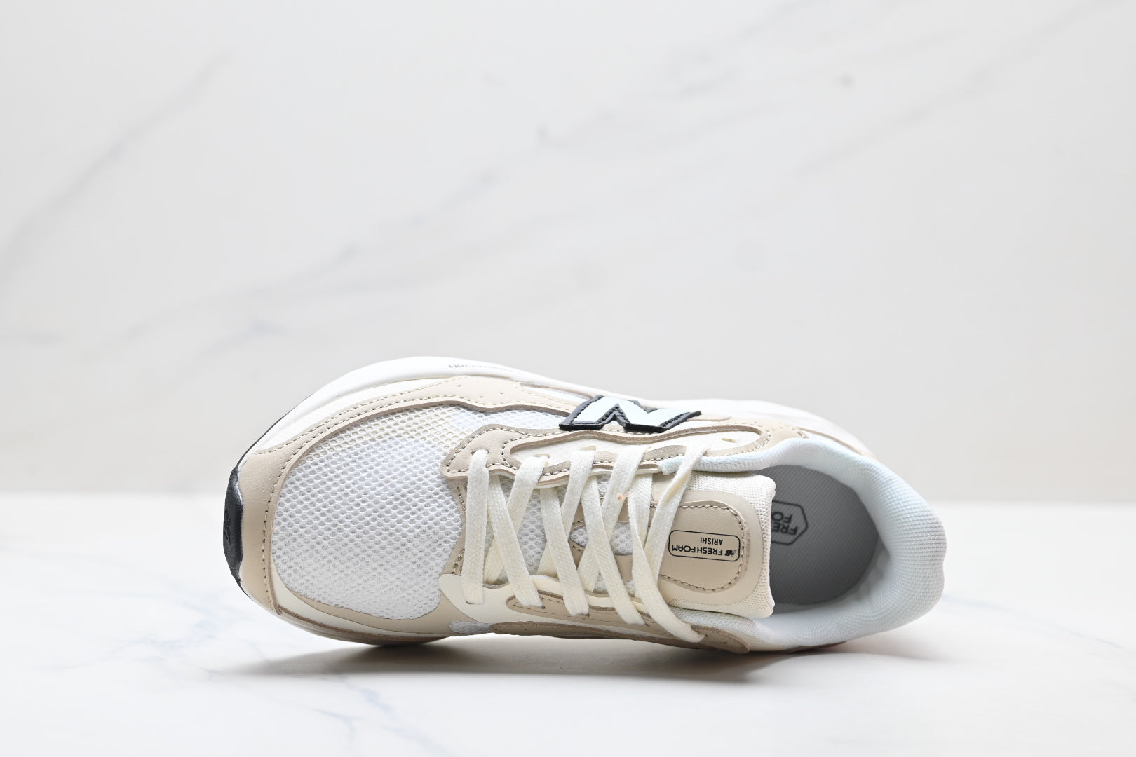 New Balance Fresh Foam Arishi v4 Tiralux Running Shoe MARISTC4
