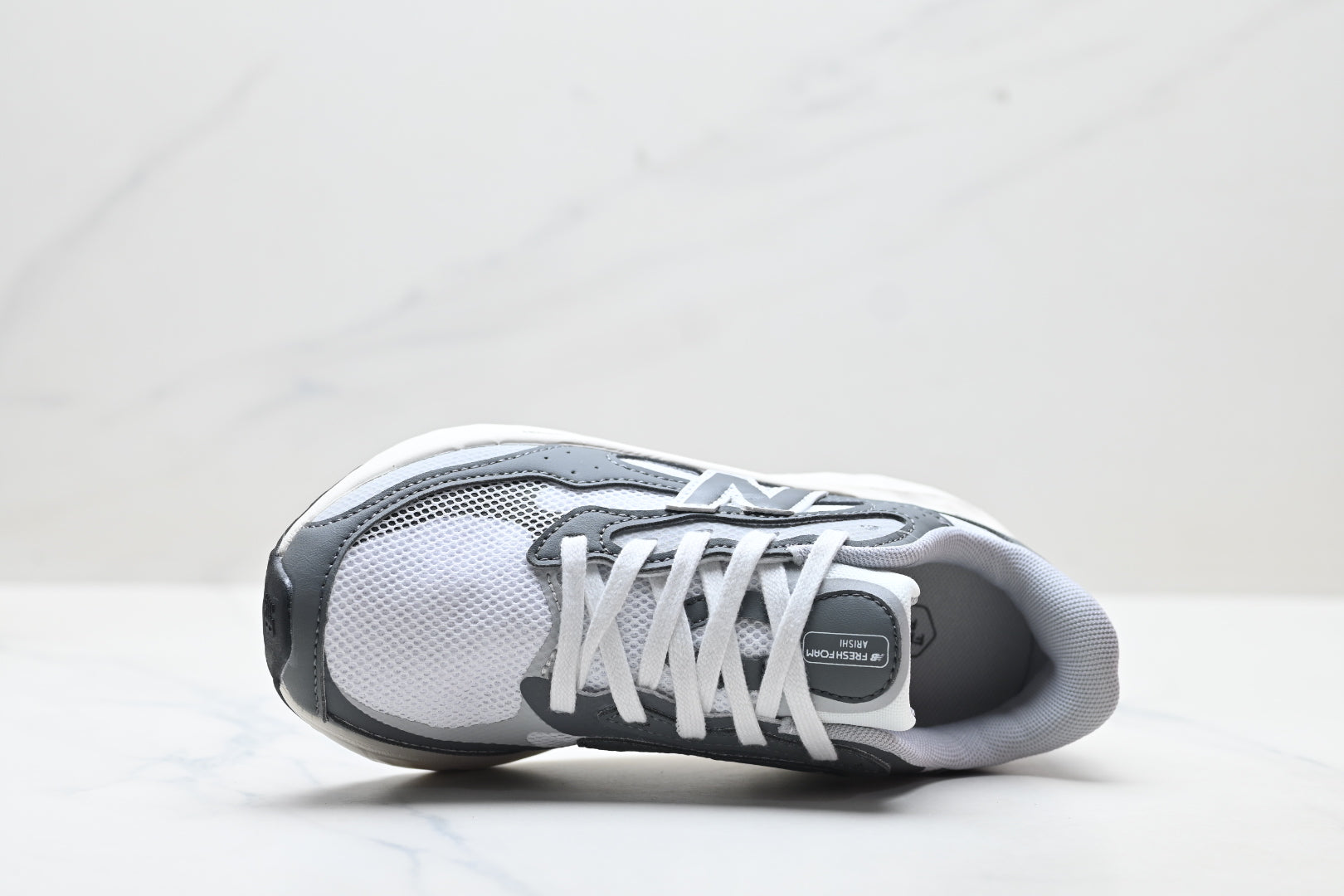 New Balance Fresh Foam Arishi v4 Tiralux Running Shoe MARISTY4