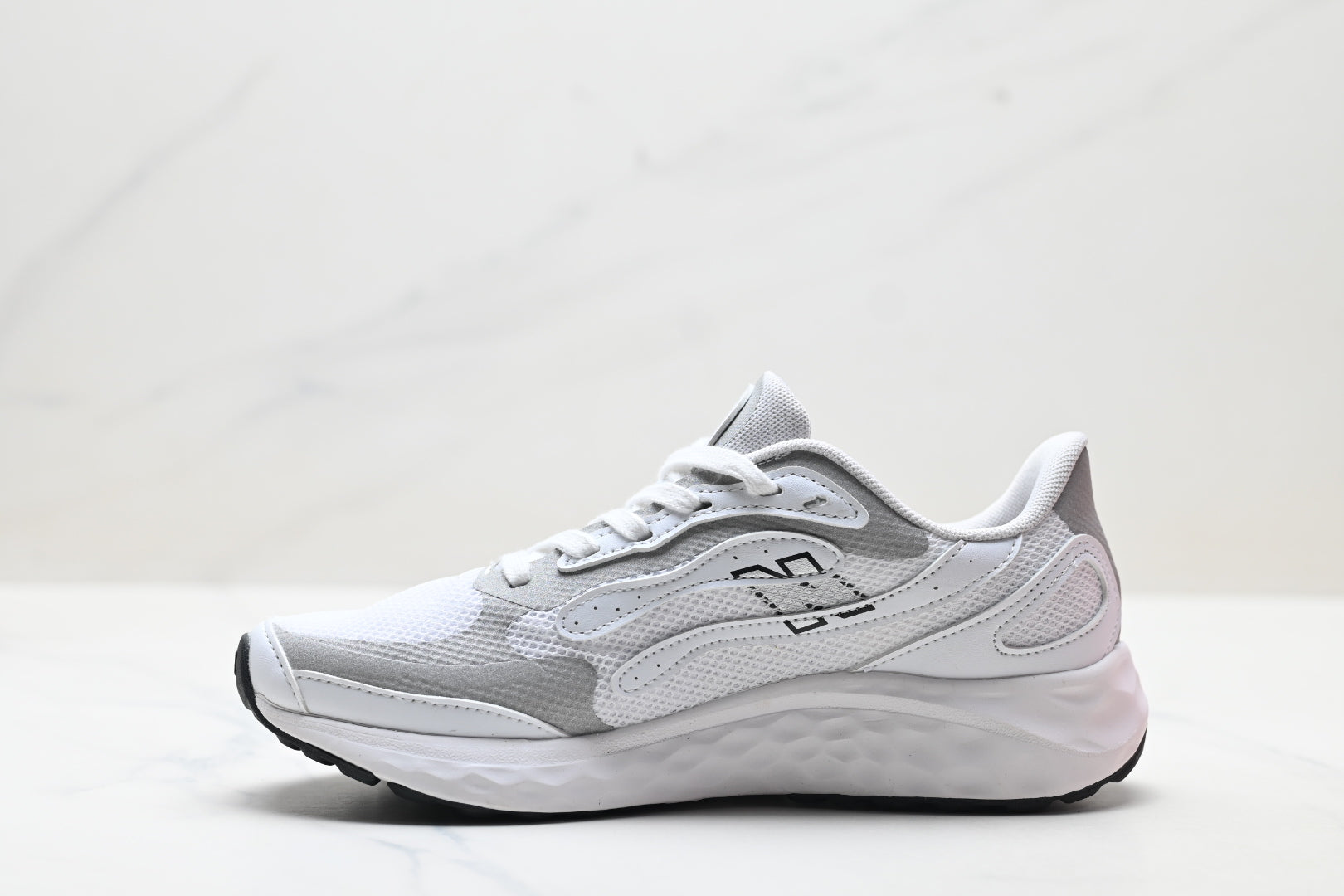 New Balance Fresh Foam Arishi v4 Tiralux Running Shoe WARISTT4