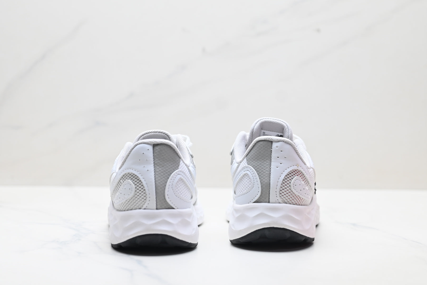 New Balance Fresh Foam Arishi v4 Tiralux Running Shoe WARISTT4