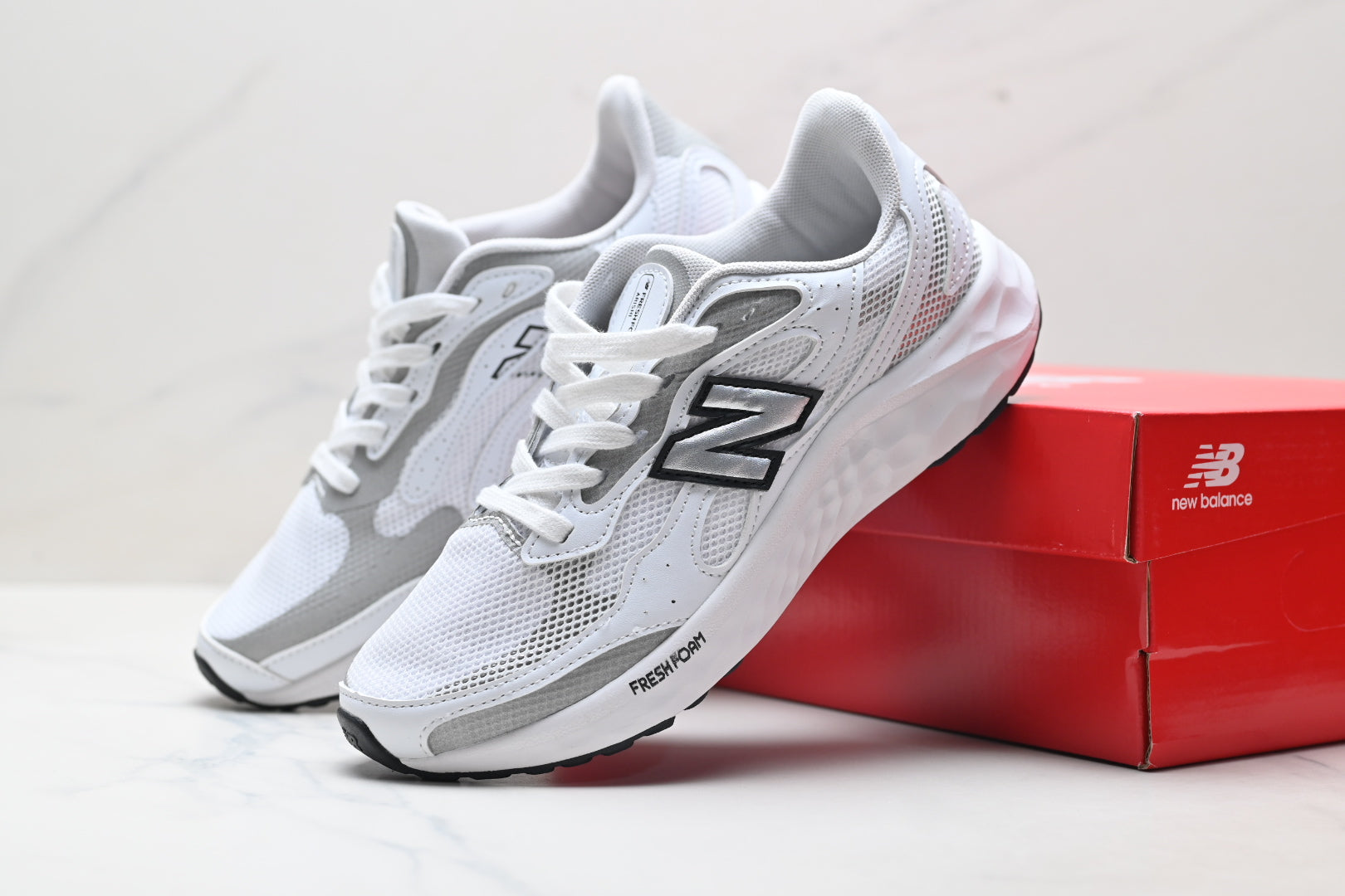 New Balance Fresh Foam Arishi v4 Tiralux Running Shoe WARISTT4