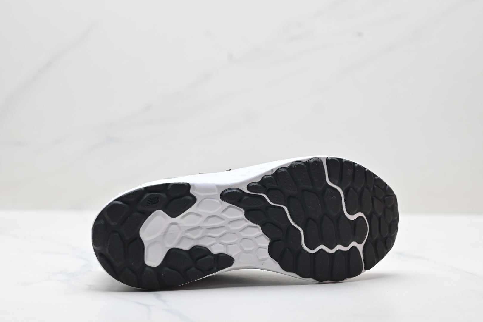 New Balance Fresh Foam Arishi v4 Tiralux Running Shoe WARISTT4