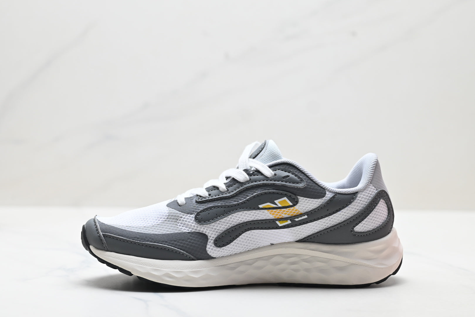 New Balance Fresh Foam Arishi v4 Tiralux Running Shoe MARISTR4