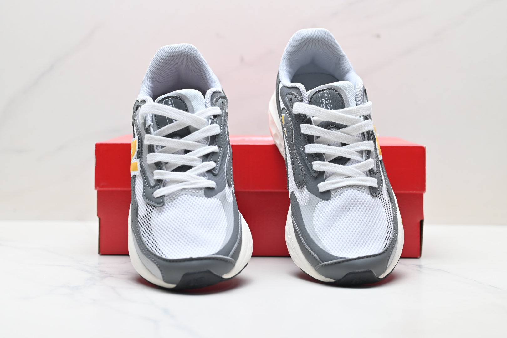 New Balance Fresh Foam Arishi v4 Tiralux Running Shoe MARISTR4