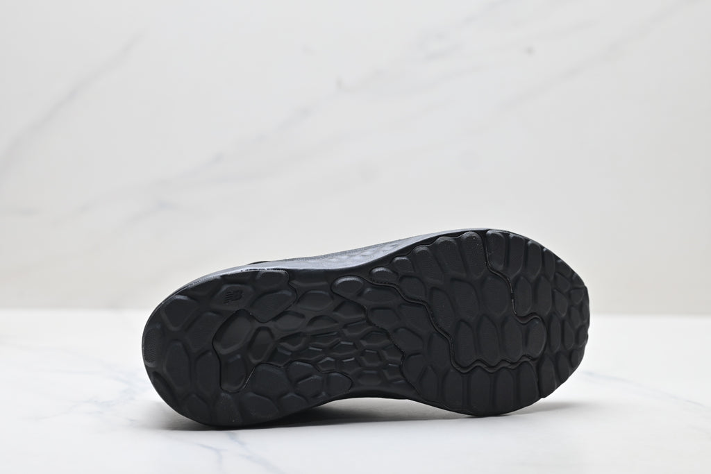 New Balance Fresh Foam Arishi v4 Tiralux Running Shoe MARISTX4