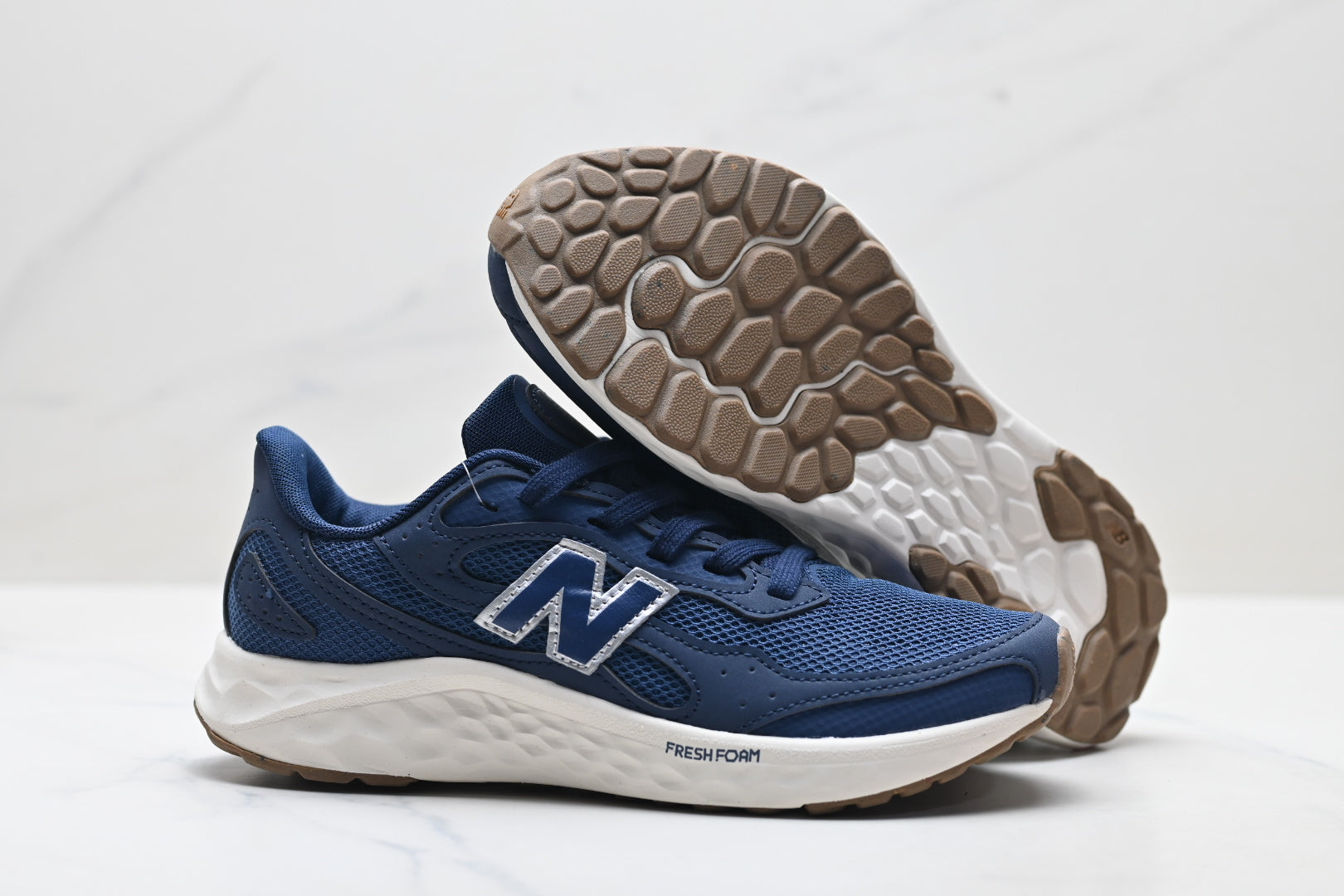 New Balance Fresh Foam Arishi v4 Tiralux Running Shoe MARISTN4