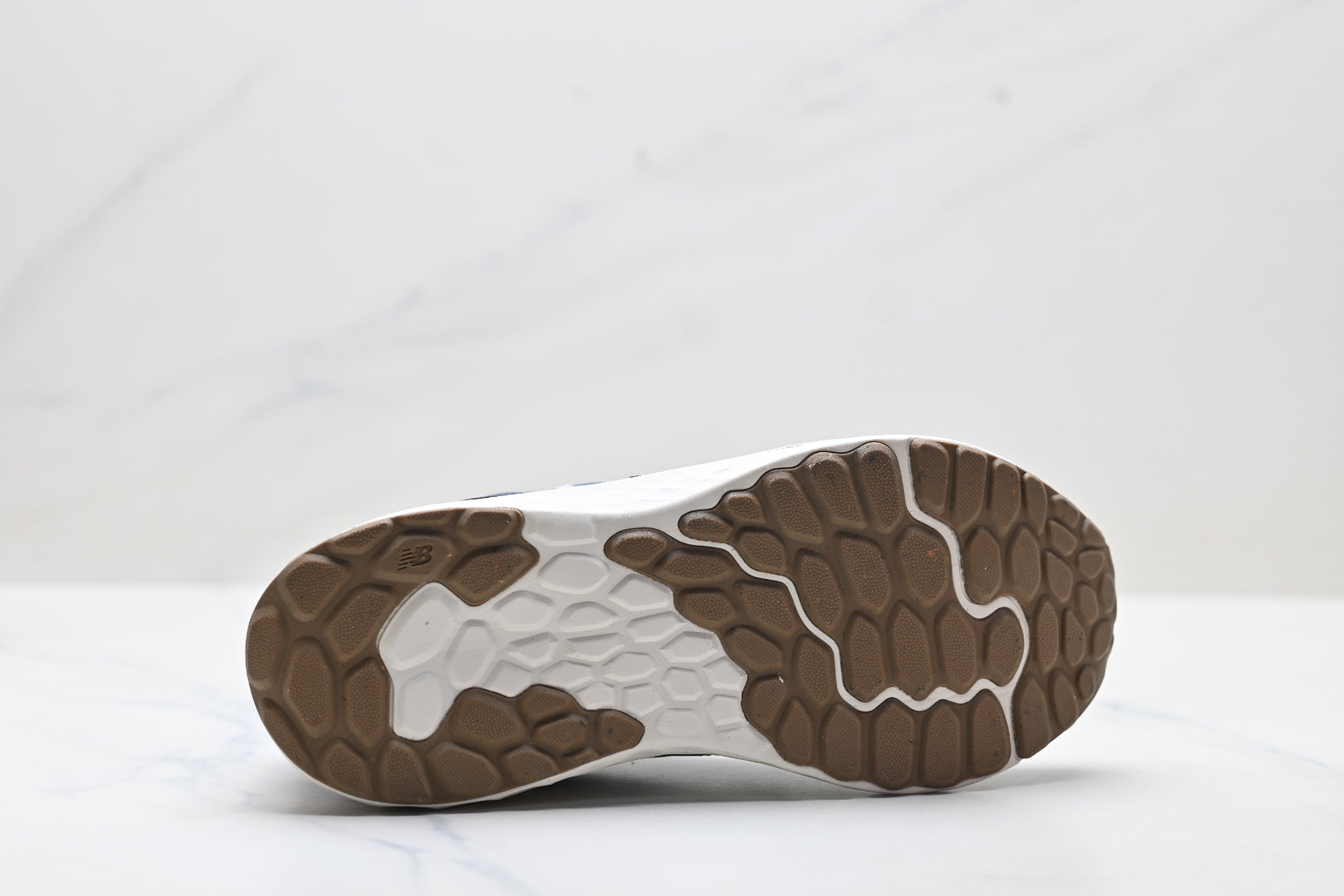 New Balance Fresh Foam Arishi v4 Tiralux Running Shoe MARISTN4