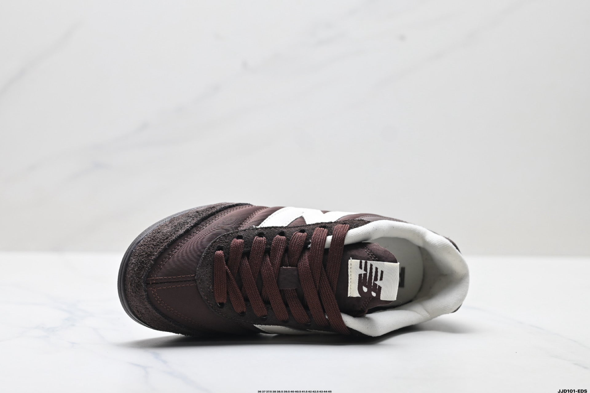 New Balance RC42 Low-Top Casual Sneaker URC4227R