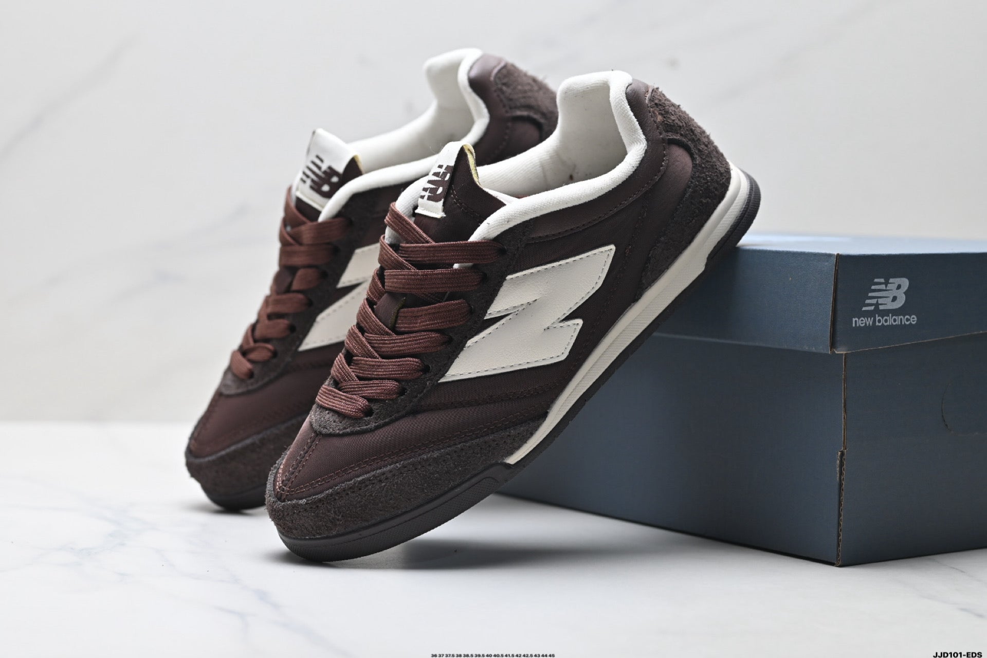 New Balance RC42 Low-Top Casual Sneaker URC4227R