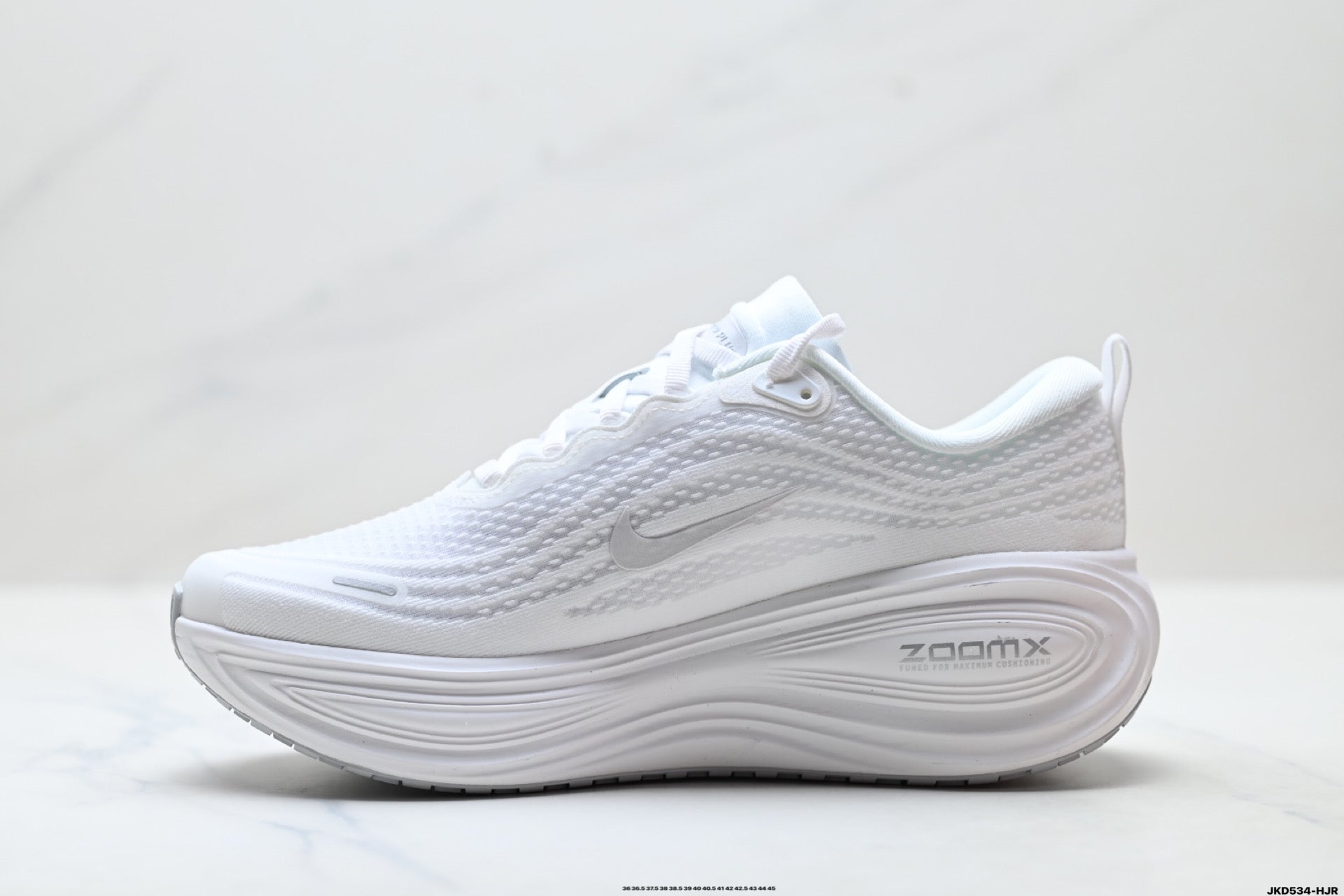 Nike Vomero Plus Low-Top Running Shoe HV8150-002