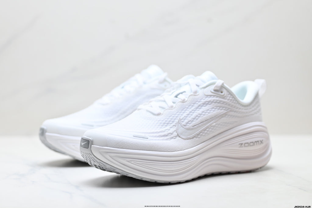 Nike Vomero Plus Low-Top Running Shoe HV8150-002