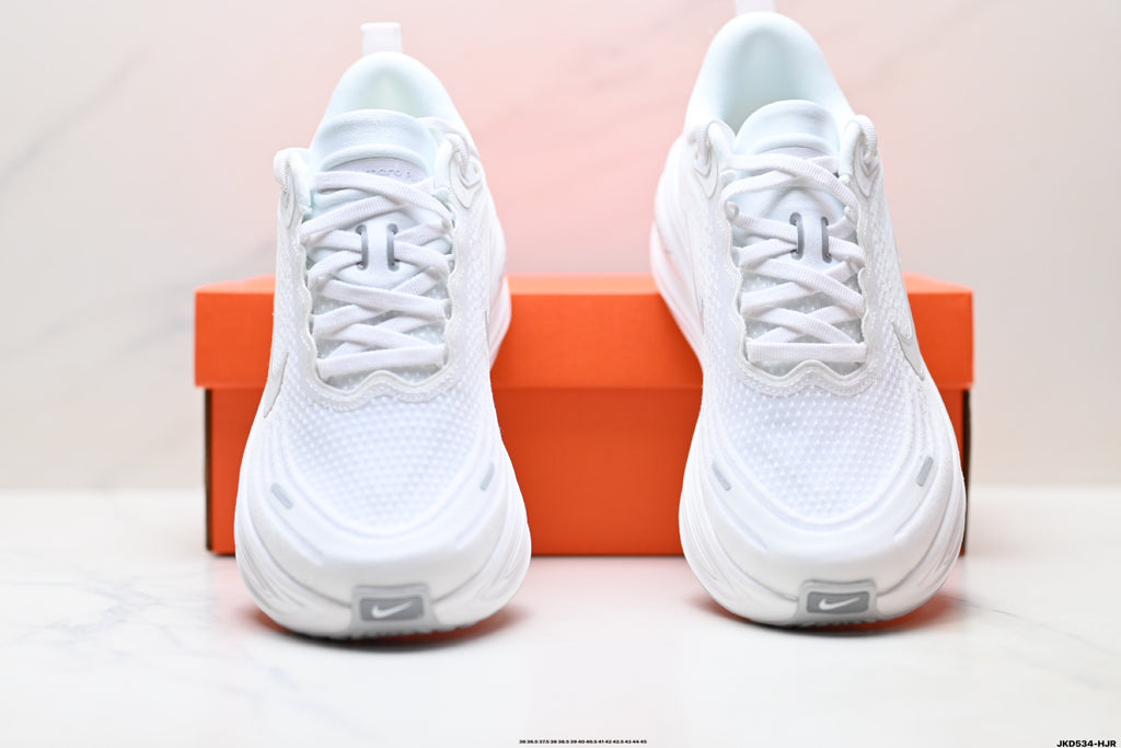 Nike Vomero Plus Low-Top Running Shoe HV8150-002