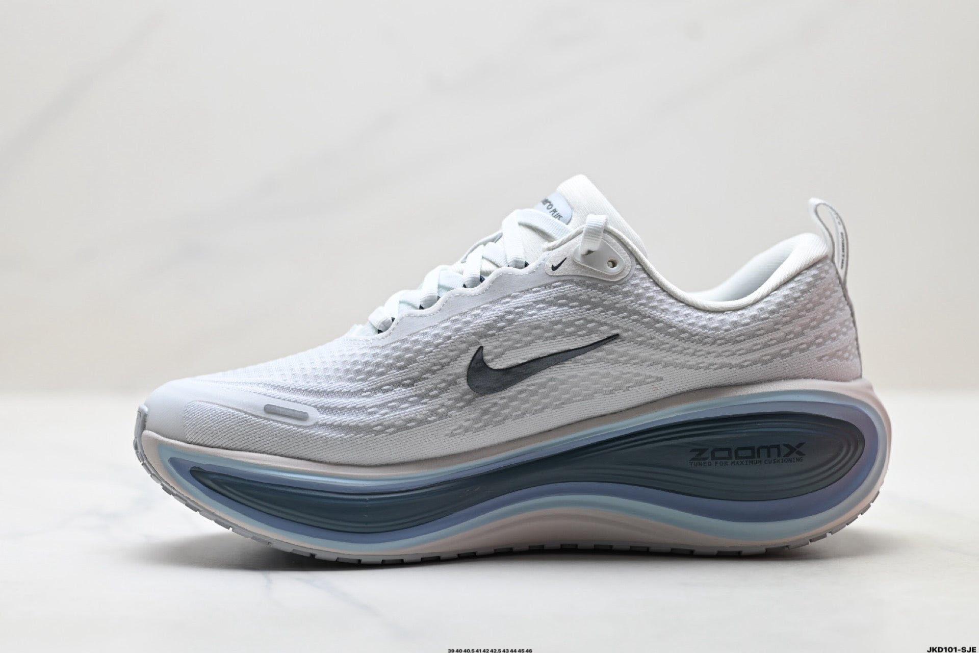 Nike Vomero Plus Men's Low-Top Running Shoe HV8150-111