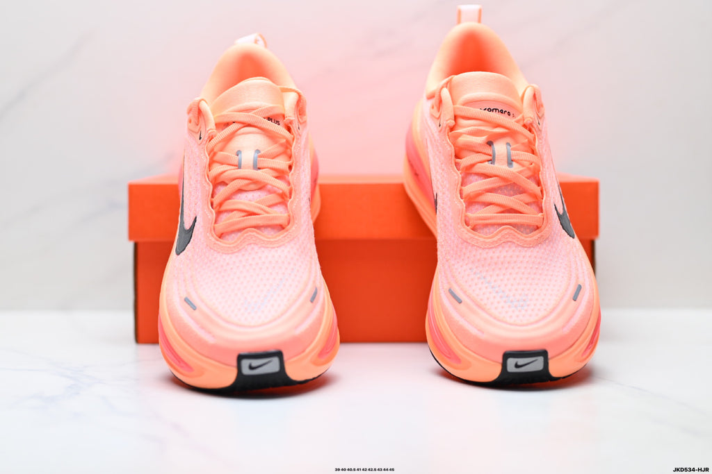 Nike Vomero Plus Men's Low-Top Running Shoe HV8150-801