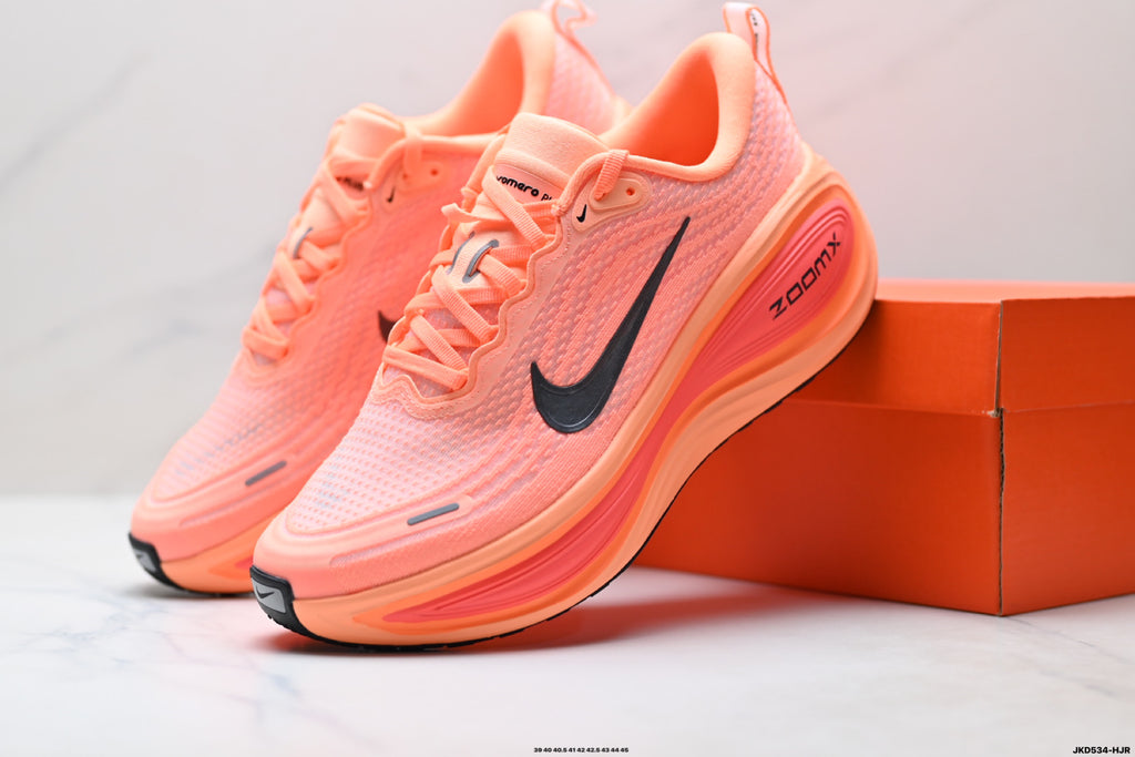 Nike Vomero Plus Men's Low-Top Running Shoe HV8150-801