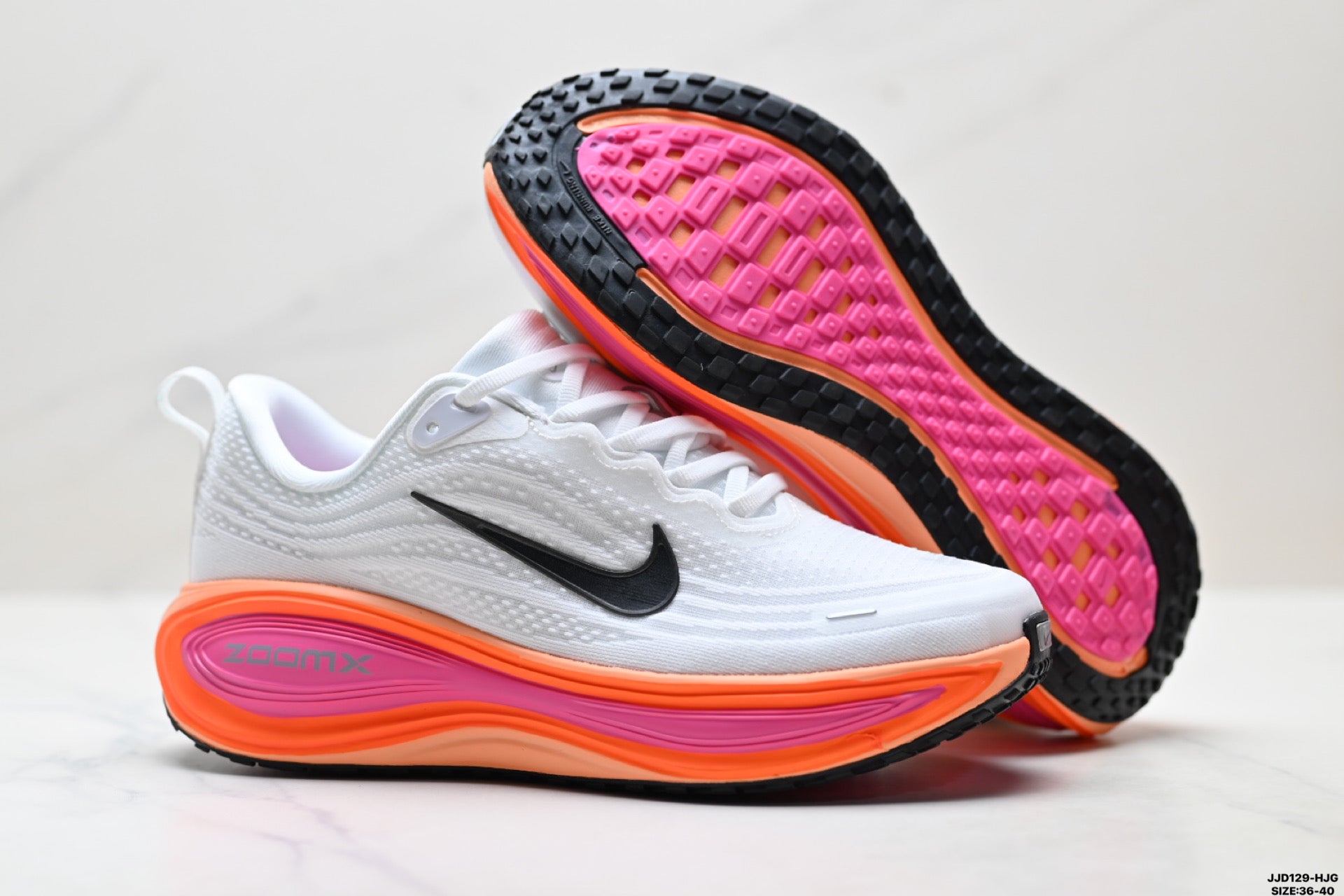Nike Vomero Plus Women's Low-Top Running Shoe HV8154-104
