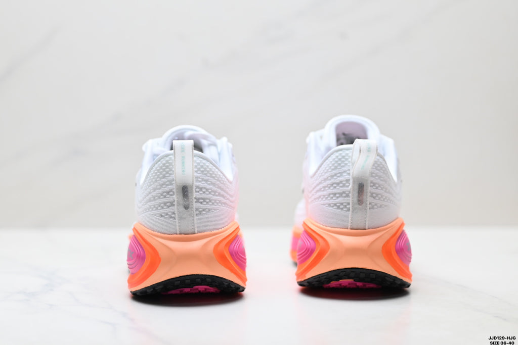 Nike Vomero Plus Women's Low-Top Running Shoe HV8154-104