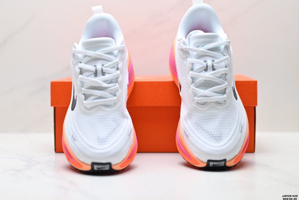 Nike Vomero Plus Women's Low-Top Running Shoe HV8154-104