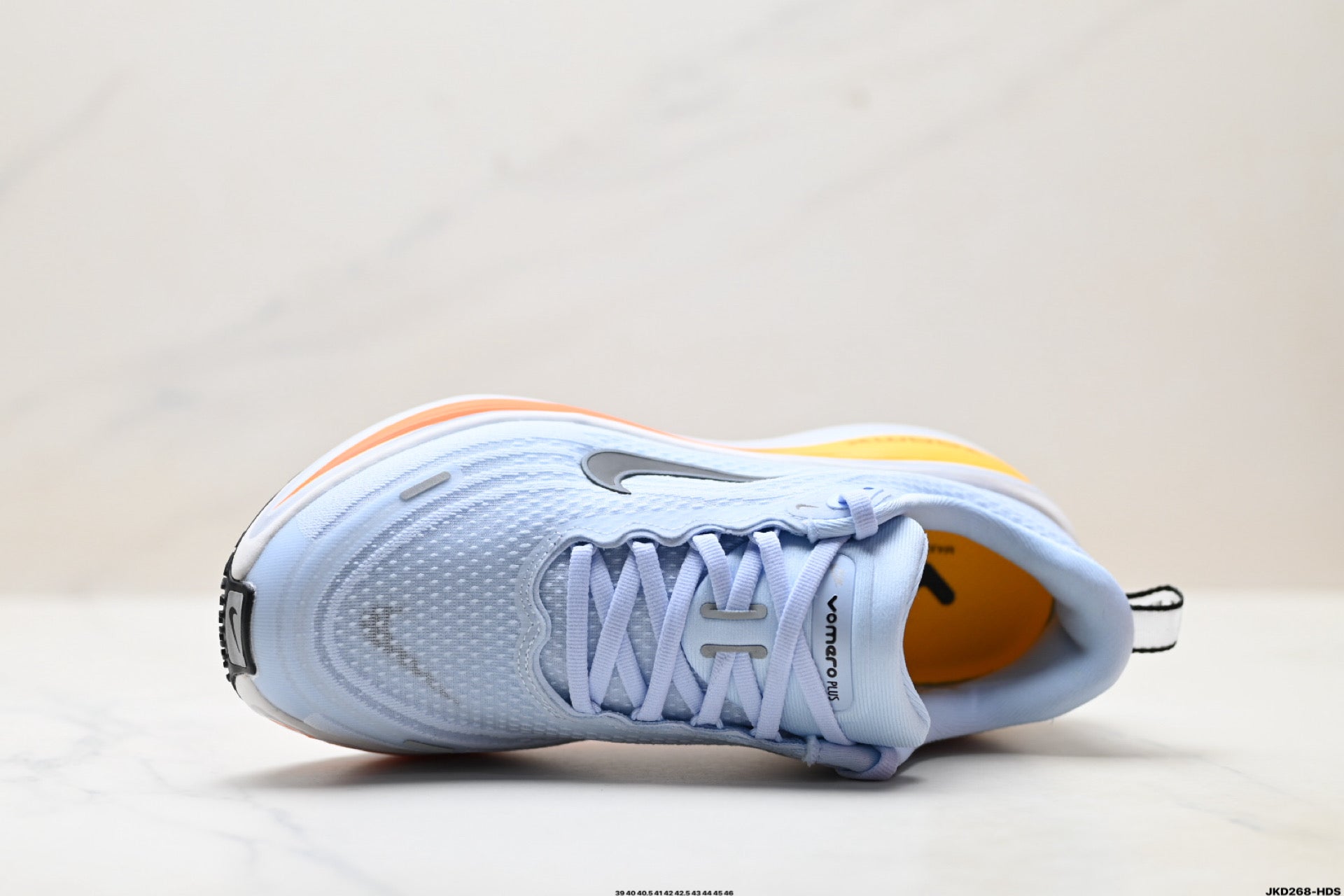 Nike Vomero Plus Men's Low-Top Running Shoe HV8150-404