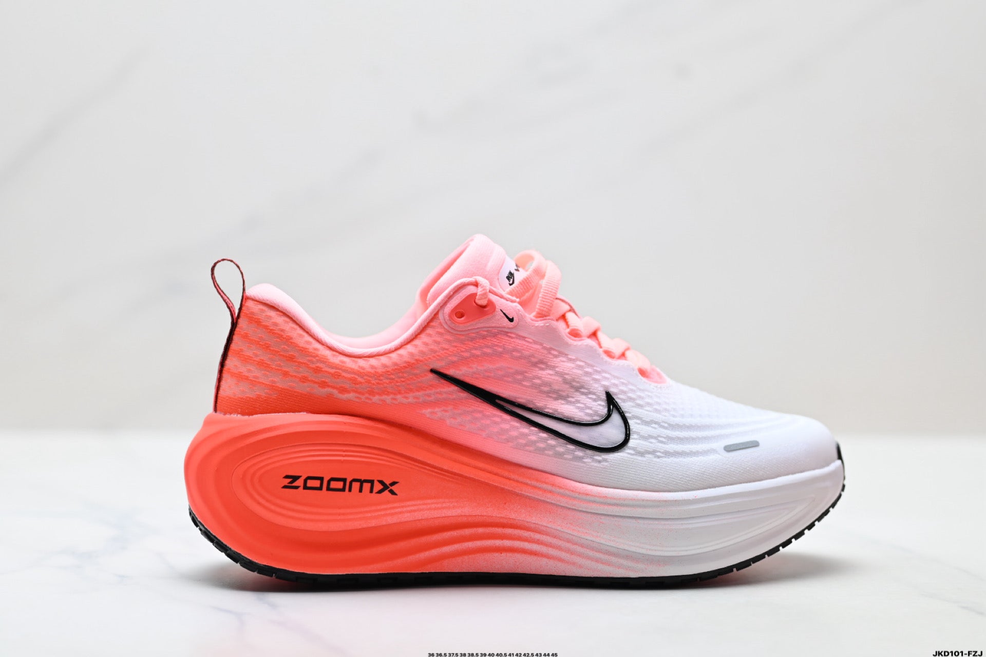 Nike Vomero Plus Low-Top Running Shoe IM2038-039