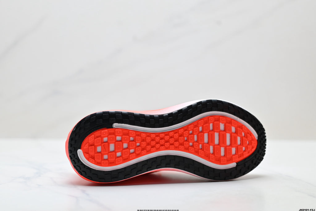 Nike Vomero Plus Low-Top Running Shoe IM2038-039